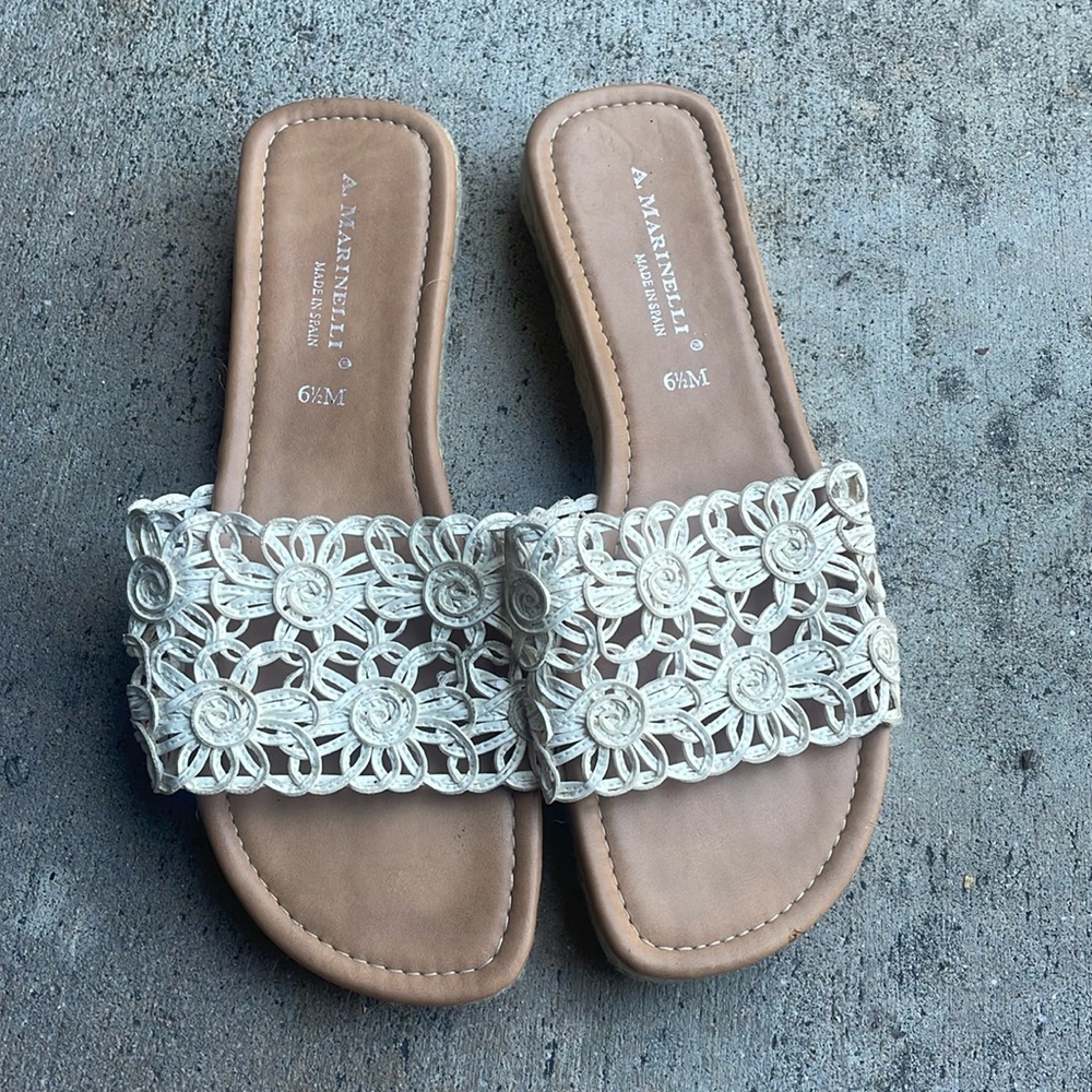 A. Marinelli mules slipon straw sandals cream nwot 6.5 made in Spain